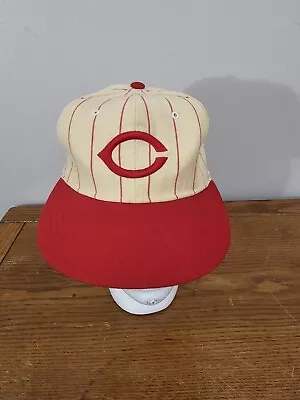 VINTAGE 1990's CINCINNATI REDS PIN STRIPE WOOL FITTED 7 3/8 NEW ERA BASEBALL CAP • $12.88