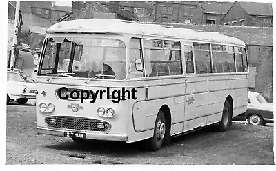 Wallace Arnold WA 217HUM Leyland PSU Plaxton Coach B&W Bus Photo • £1.10