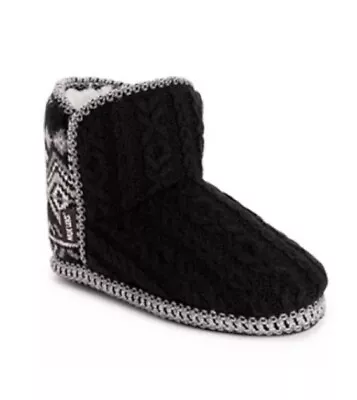 MUK LUKS Womens Bootie Slippers Size 7/8 Black Cozy Cable Knit Sherpa Lined New • $25.88