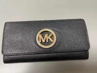 Michael Kors Solid Black Leather Fulton Carryall Leather  Wallet With Logo • $44