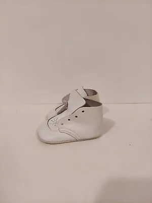 Vintage White Leather Baby Shoes • $16