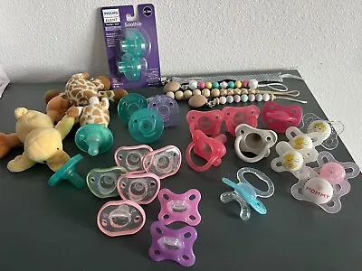 Lot Of  25 Pacifiers Variety MAM Dr Brown Wubbanub Nanobebe Nuby Avent Chicco • $50