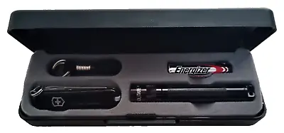 Maglite Solitaire AAA Flashlight In Presentation Box With Victorinox Knife Black • $26.49