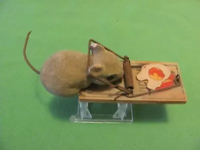 Vintage Victor Mice/mouse Trap With Glass Eyes Figurine. • $24.95