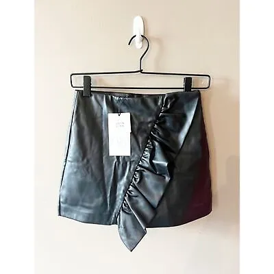 $17.50 • Buy NWT Zara Black Leather Ruffle High Waisted Shorts