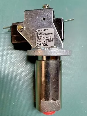 United Electric Controls Vacuum Switch Stainless Steel 1/8  NPT  • $29.99