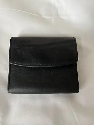 Buxton Womens Mini Leather Credit Card ID Wizard Wallet Black Preowned • $8.95