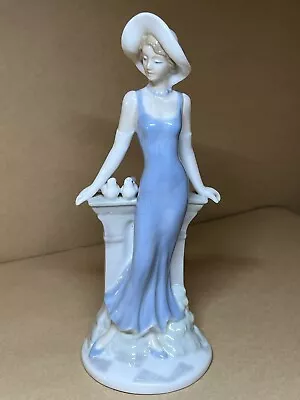 VTG Fine Porcelain Lady Figurine W/Birds La Parisienne'  8.5  Taiwan • $11