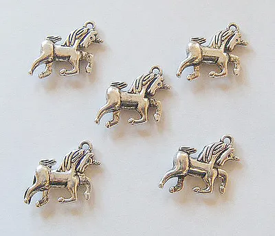 5 Unicorn Charms Unicorn Pendants - 17mm - Antique Silver • £2.39