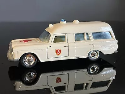 Attic Find Vintage Matchbox King Size Mercedes Ambulance No K-6 1/43 • $8