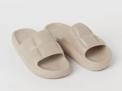 H&m Beige Quilted Pool Slides 39/40 • £5