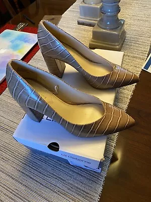 Liz Claiborne Taupe Heels 7 M New • $45