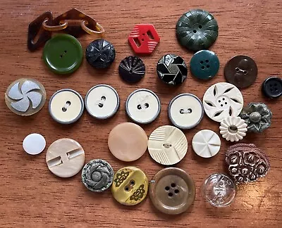 Vintage Buttons Lot Metal Celluloid Lucite Bakelite • $8.99