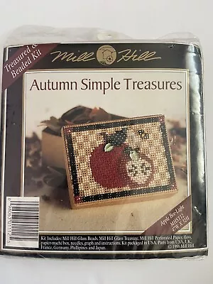 Mill Hill Autumn Simple Treasures Apple Bee-Light Treaured & Beaded Kit MHST8 • $38