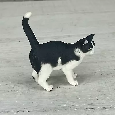 Vintage Resin Black & White Cat Figurine - 2 1/2” • $4.62