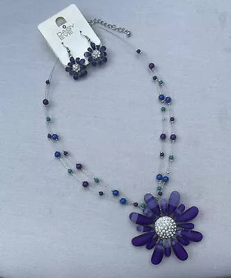 PURPLE FLOWER AND BEAD NECKLACE 18” + 2.5” Extender & MATCHING EARRINGS VGC • £5