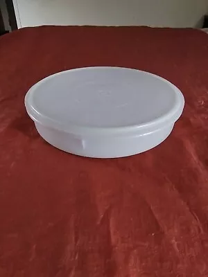 Vintage Tupperware Clear 12  Round Cookie Cup Cake Taker And Lid 2 Piece  • $19.99
