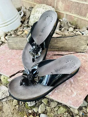 Mephisto Violette Black Leather Flower Slide Flat Thong Sandals Sz 41 Fast Ship • $48