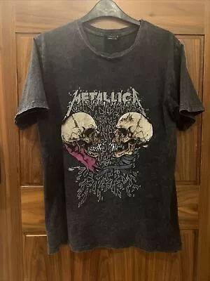 Stradivarius Size Small Metallica Womens T-shirt Grey Skulls • £15