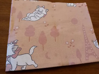Disney Animals Aristocats Marie Kitten Peach Background 100% Cotton Fat Quarter • £2.50