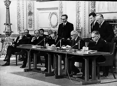 £9.95 • Buy Vintage PRESS Photo Harold Wilson PM Nuclear Non Proliferation Treaty Signing