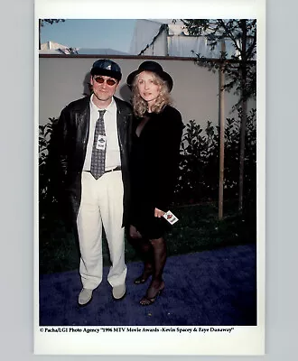 Kevin Spacey & Faye Dunaway Press Photo 1996 MTV Movie Awards • $8.98