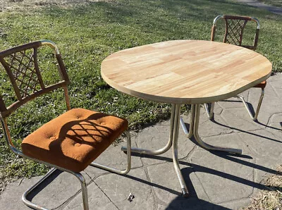 $250 • Buy 3 Piece Mid Century Retro Dinette Set With 2 Cantilever Chrome Chairs