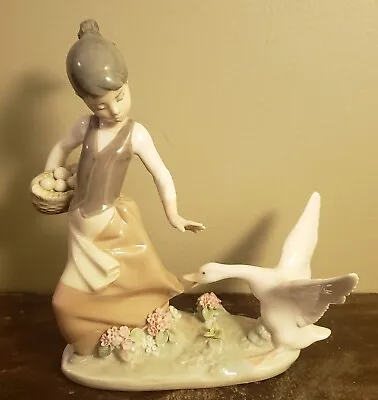Lladro Girl With Basket  Aggressive Goose  By Juan Huerta #1288 - Retired • $74.95