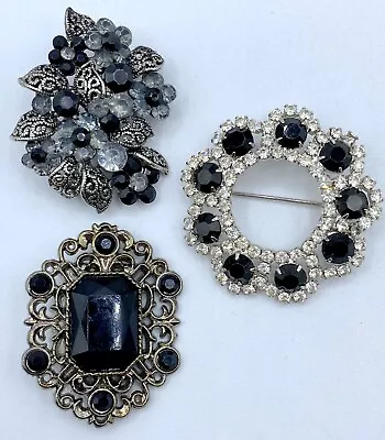 D3-1392 Lot Of 3 Silver Vintage Brooch Pin Rhinestone Black Floral Wreath • $9.99