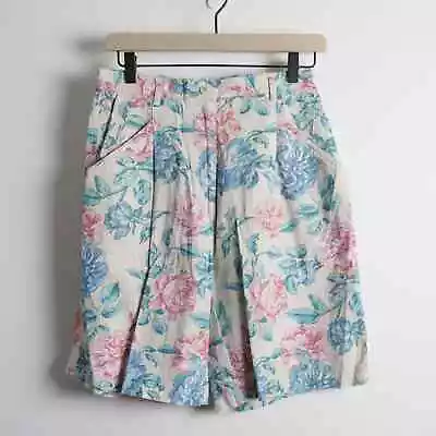 Vintage Linen Pastel Floral High Waisted Wide Leg Shorts • $23.80