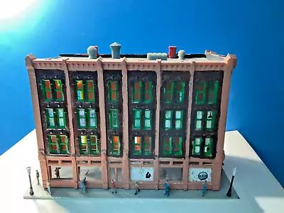 N Scale   DPM BUILDING  4 STORY DEPARTMENT STORE • $29.50