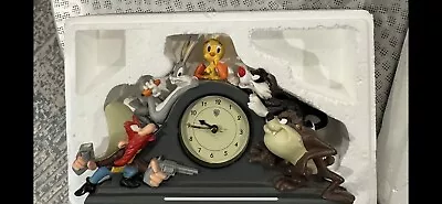 Warner Bros. Looney Tunes Figural Mantle Clock 1994  • $65