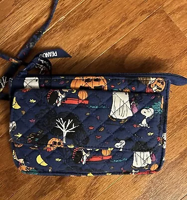 VERA BRADLEY SNOOPY PEANUTS FALL Halloween  ALL IN ONE CROSSBODY BAG RARE Retire • $99.99