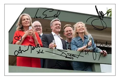 NEIGHBOURS Finale Group Cast Multi  Signed Autograph 6x4 PHOTO Print  • £3.79