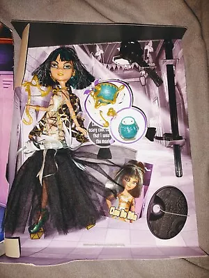 1012 Monster High Cleo De Nile Doll Complete Box Damage See Photo  • $59.99