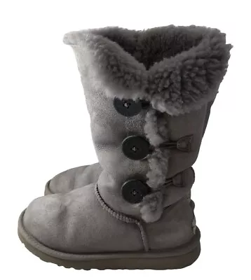 UGG 5 Boots Bailey Button Triplet Gray Sheepskin Shearling 1873 • $25