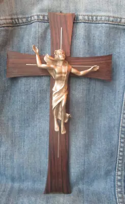 Vintage 10  Wall Cross Crucifix Jesus On Cross Wall Hanging BB3 • $10