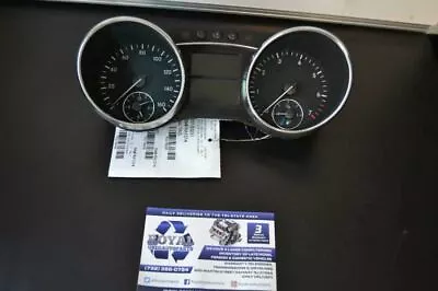 Speedometer 251 Type R350 MPH ID 2514404947 Fits 09-10 MERCEDES R-CLASS 136436 • $94.20