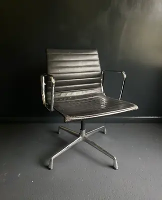 Early Edition EA108 Swivel Armchair By Charles And Ray Eames For Vitra • £620