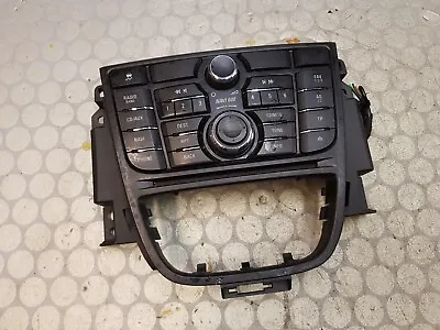 2013 Vauxhall Astra J Radio CD Control Switch Panel 13360093 • $24.53