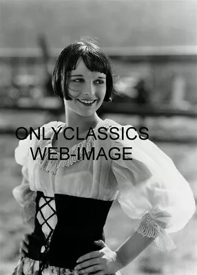 SMILING BUBBLY SUPER SEXY LOUISE BROOKS LULU 5x7 PHOTO HANDS ON HIPS-SHEER SHIRT • £7.59