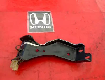 96-00 Honda Civic Intake Manifold Mounting Bracket Support Mount Oem Ex D16y8 • $25