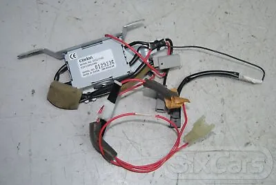 Subaru Impreza 2.0i Control Unit Antenna Amplifier CLARION EF1177AD 286-6302-04 • $68.05