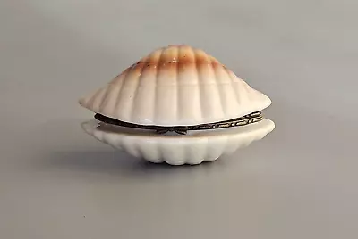 Vintage Ceramic Clam Shell Hinged Trinket Box • $10