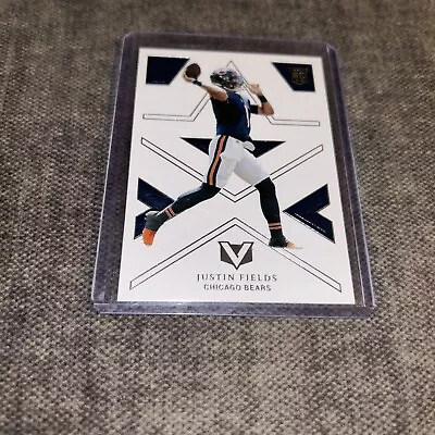 Justin Fields 2021 Chronicles Vertex Rookie Base Bears Rc • $5.99