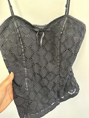 Vintage Y2K Black Eyelet Lace Spaghetti Strap Sweetheart Bow Front Cami Top M • $24.95