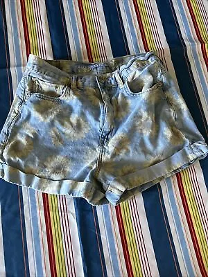 American Eagle Size 6 Sunflower Print Denim Mom Shorts Blue Yellow Roll Cuff • $19.99