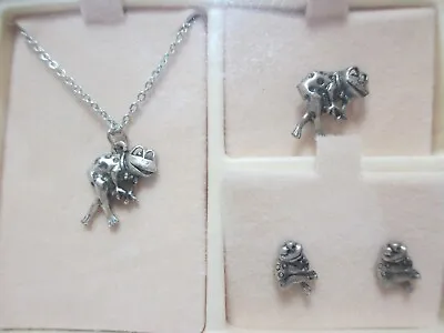 Vintage Costume Jewelry Set Frogs Playing Music Necklace Earrings Pin • $29.69