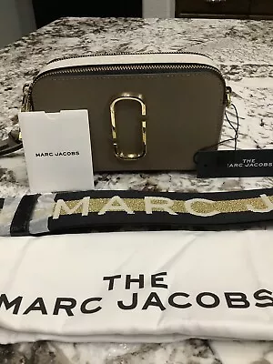 NWT  Marc Jacob’s Snapshot Crossbody French Grey Multi $325 • $189.99