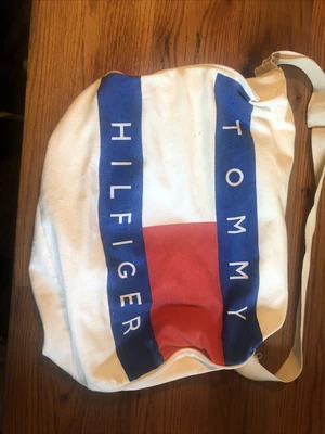 $20 • Buy Vintage 90s Tommy Hilfiger Overnight Sports Duffle Bag Pre-owned